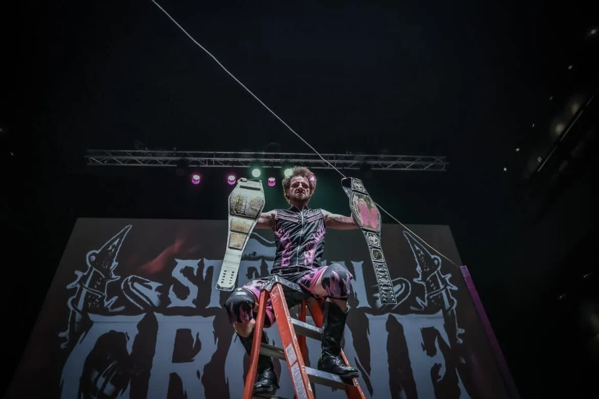 Steven Crowe Undisputed Champ